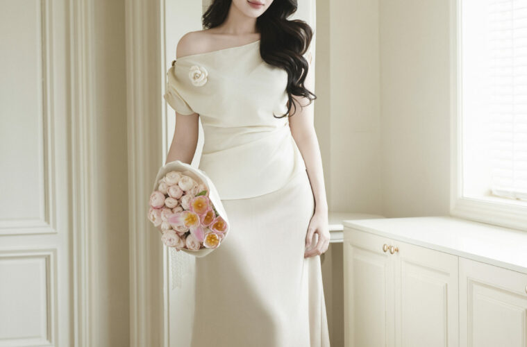 Leci Midi Skirt: nền phối gọn cho những ngày thanh lịch