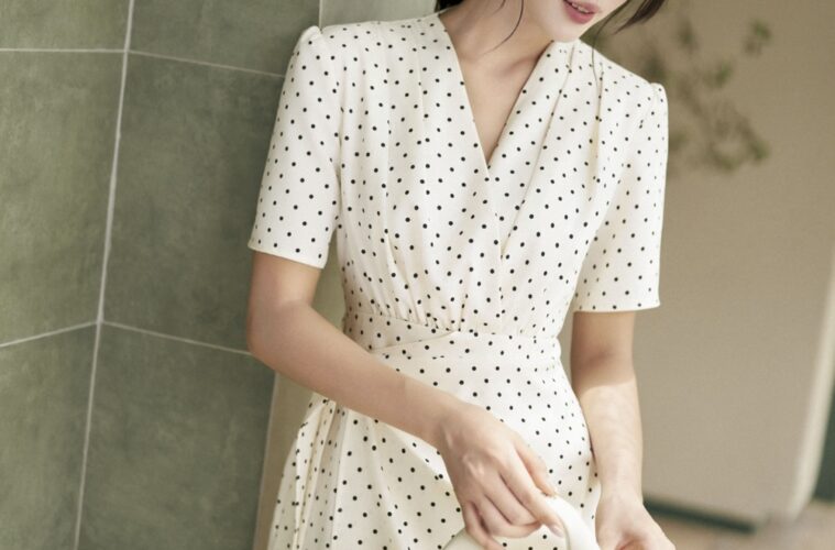 Sắc độ dễ ứng dụng trong tủ đồ Kate | 26/06